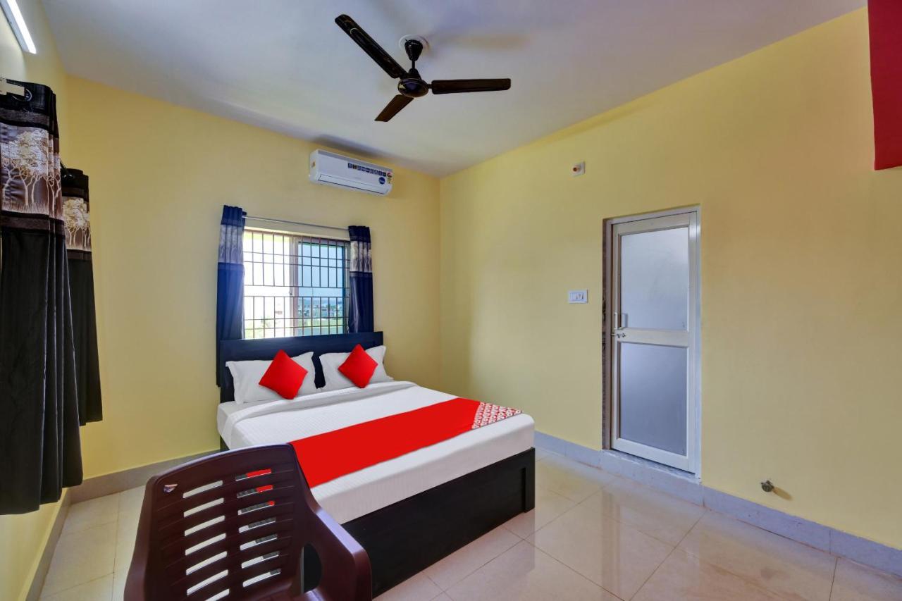 Oyo Flagship 81058 Royal Regalia Hotel Bhubaneswar Exterior photo