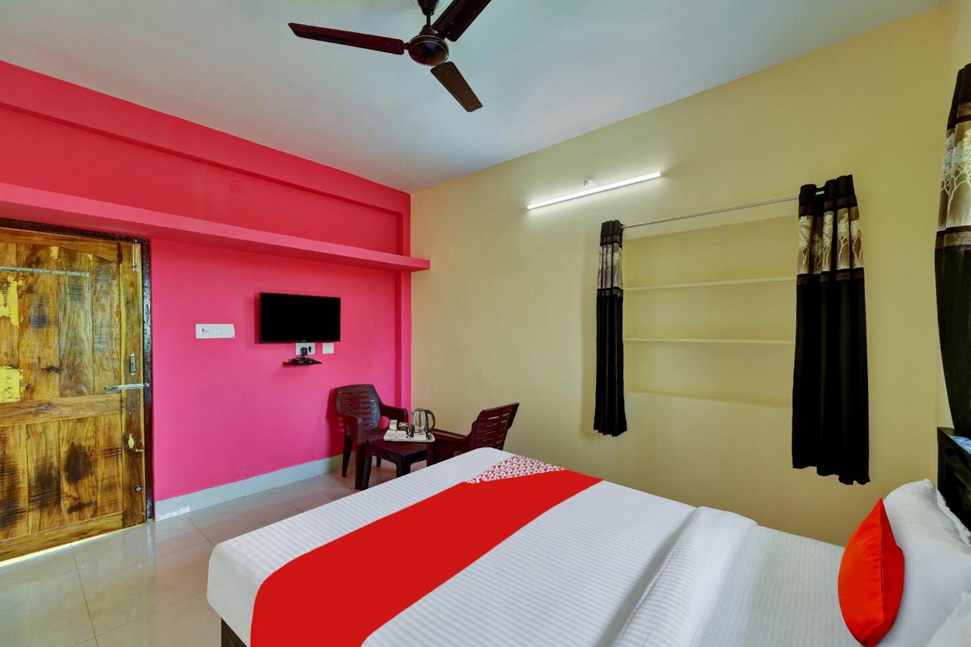 Oyo Flagship 81058 Royal Regalia Hotel Bhubaneswar Exterior photo